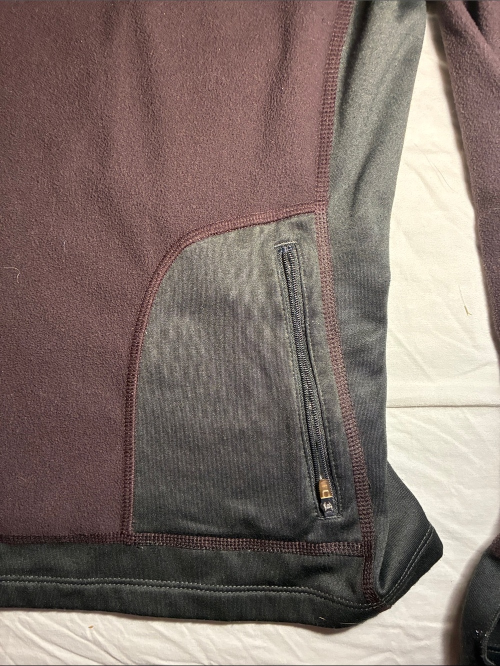 The North Face Flight Series Quarter-Zip Pullover Women’s XL Burgundy and Black - Picture 6 of 13